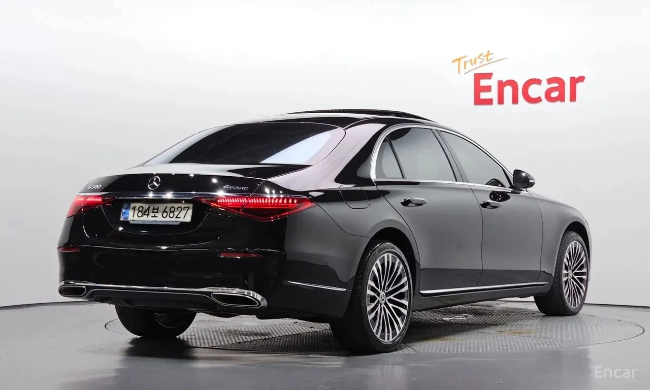 Mercedes-Benz S 580 LONG 4MATIC/ОБДУХВАНЕ/ПАНОРАМА/ДИСТРОНИК/360, снимка 2 - Автомобили и джипове - 56139961