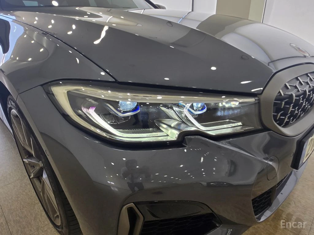 BMW 340 XDRIVE* КОМБИ* M* PERFORMANCE* ДИСТРОНИК* , снимка 7 - Автомобили и джипове - 56299860