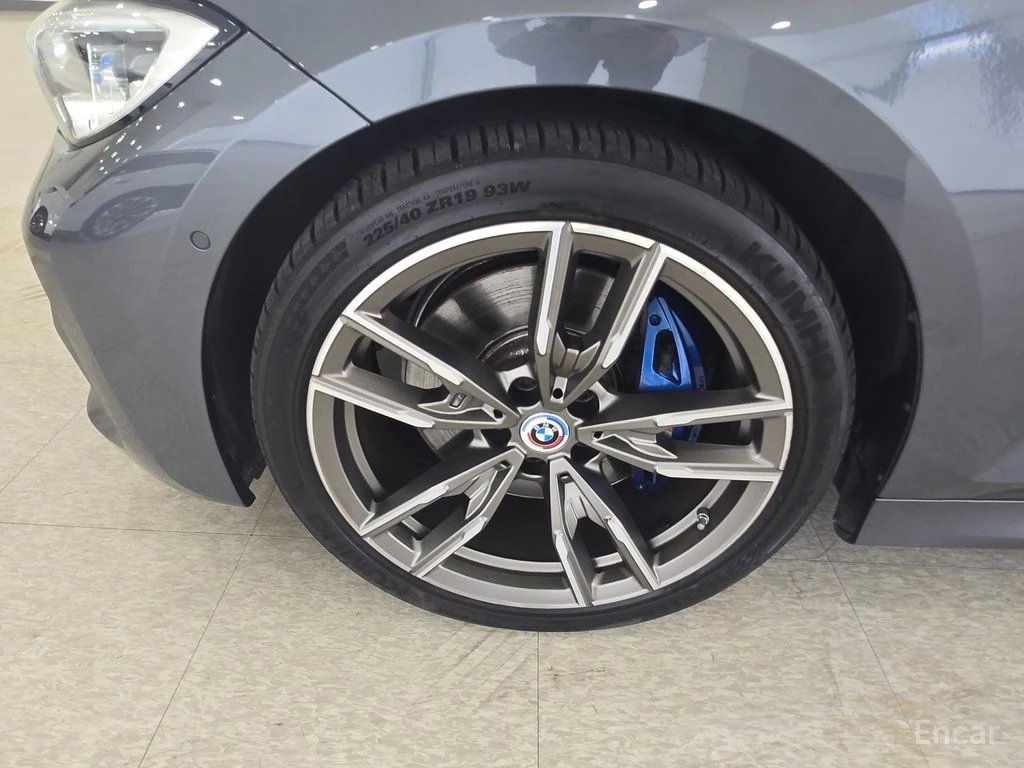 BMW 340 XDRIVE* КОМБИ* M* PERFORMANCE* ДИСТРОНИК* , снимка 8 - Автомобили и джипове - 56299860