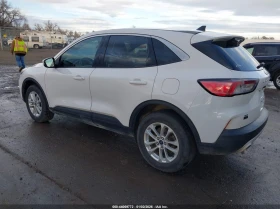 Ford Escape 1.5l Se, снимка 3