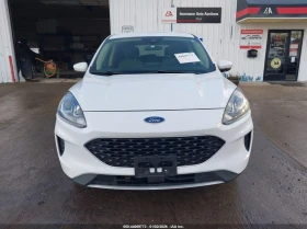 Ford Escape 1.5l Se, снимка 12