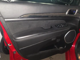 Jeep Grand cherokee SRT* 6.2* V8* ПОДГРЕВ* КАМЕРА* КЕЙЛЕС* LANE* ASSIS, снимка 9