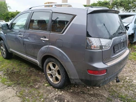     Mitsubishi Outlander 2.4 i na chasti