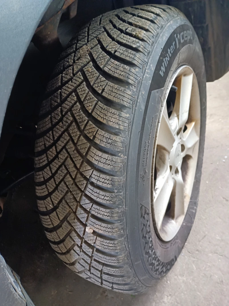 Mitsubishi Outlander 2.4 i na chasti, снимка 8 - Автомобили и джипове - 50484460