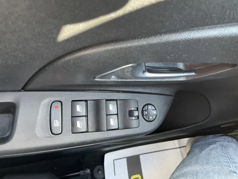 Opel Corsa 1.2 100hp EDITION + 10" MEDIA, снимка 14 - Автомобили и джипове - 51217832