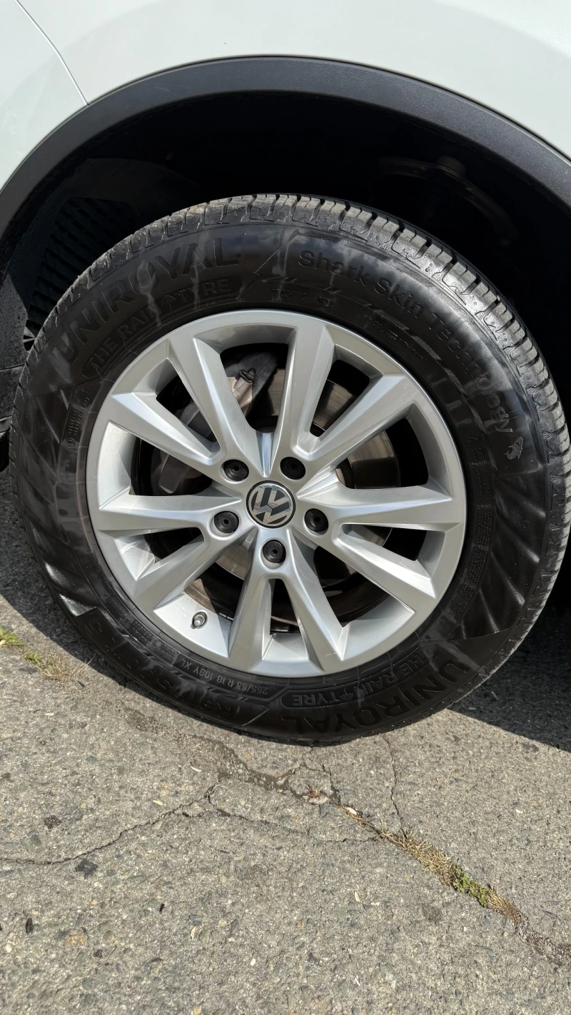 VW Touareg 3.0 TDI, снимка 16 - Автомобили и джипове - 52530470