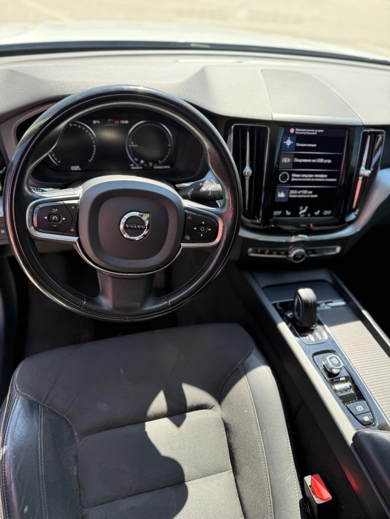 Volvo XC60 T8 Twin Engine, снимка 9 - Автомобили и джипове - 52230231