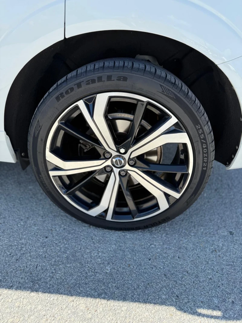 Volvo XC60 T8 Twin Engine, снимка 8 - Автомобили и джипове - 52230231