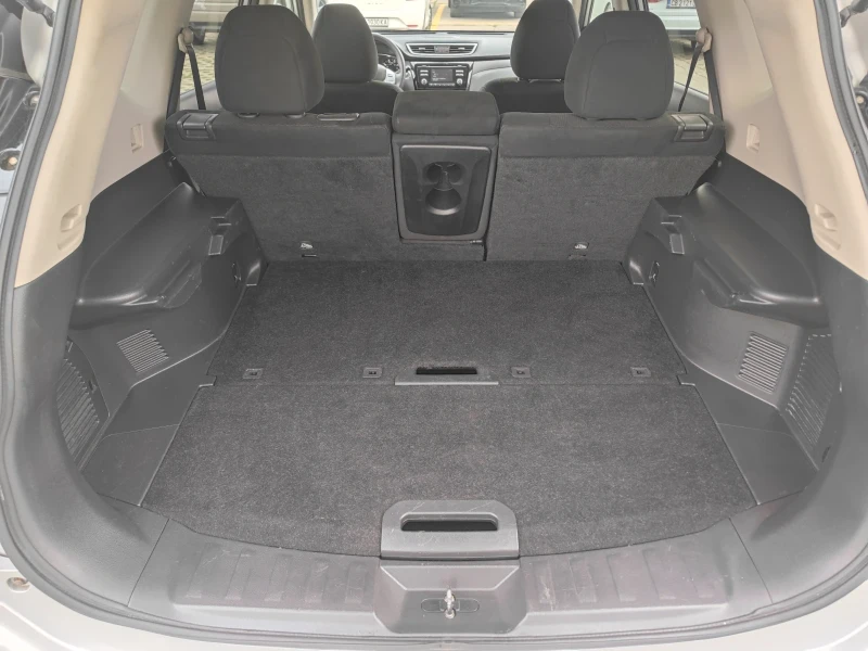 Nissan X-trail Частна обява, 4x4, 2.5 автомат, зимни + летни гуми, снимка 11 - Автомобили и джипове - 52707396