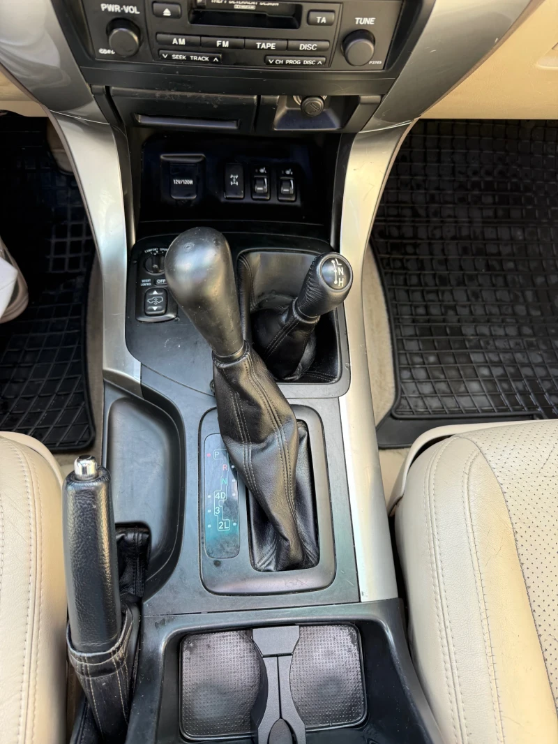 Toyota Land cruiser, снимка 10 - Автомобили и джипове - 52513451