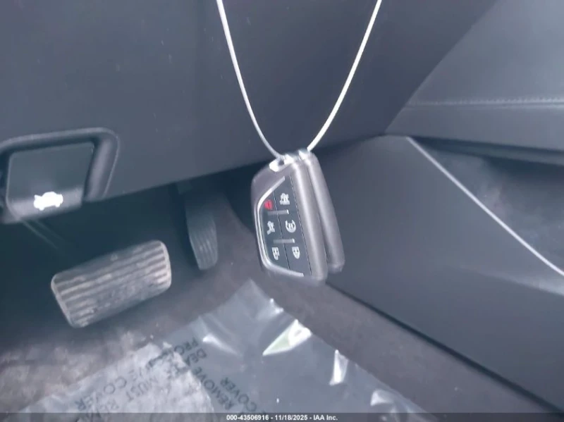 Cadillac Escalade 6.2L V-8 DI, VVT, 420HP 4X4 Drive, снимка 3 - Автомобили и джипове - 52886137