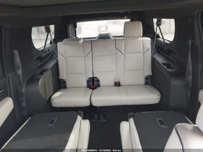 Cadillac Escalade 6.2L V-8 DI, VVT, 420HP 4X4 Drive, снимка 15 - Автомобили и джипове - 52886137