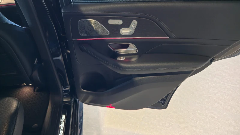 Mercedes-Benz GLE 400 E-AKTIV* AMG* BUR* PANO* 7места* ГАРАНЦИЯ, снимка 14 - Автомобили и джипове - 53181335