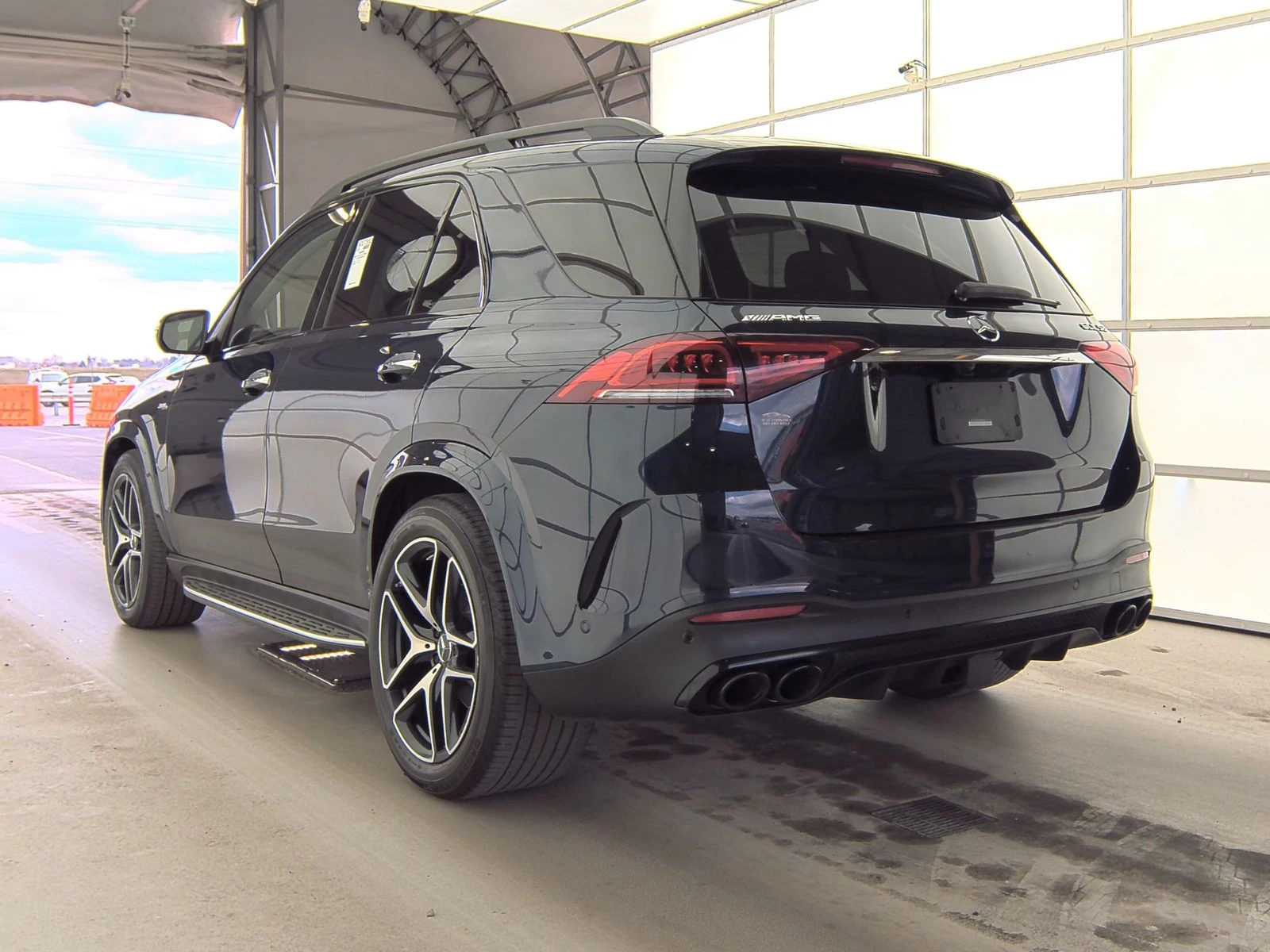 Mercedes-Benz GLE 53 4MATIC   М. ТОЧКА * BURMESTER * ПОДГРЕВ * KEYLESS * LED  - изображение 6