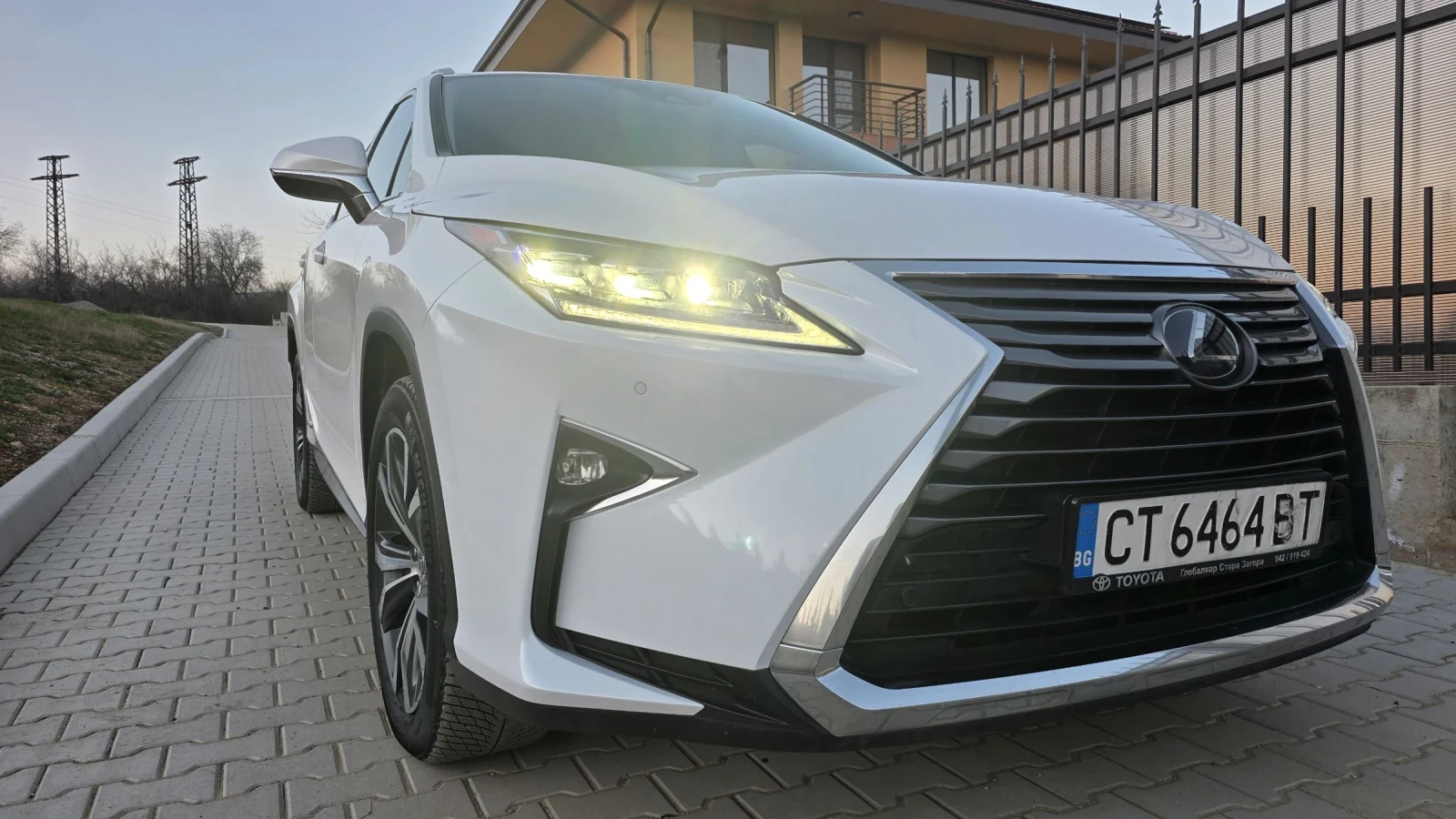 Lexus RX 450h �������� �� 40 250 ��. � 12 ���. �������� | Mobile.bg � ����������� 2