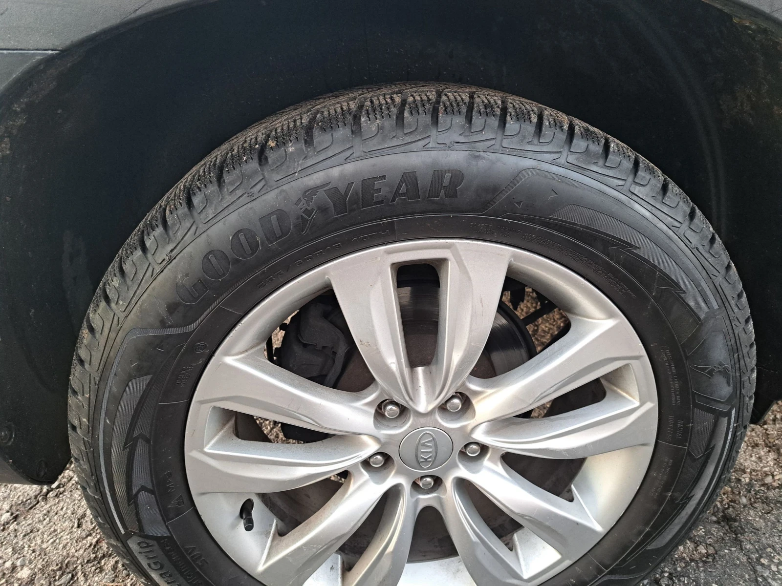 Kia Sorento, снимка 8 - Автомобили и джипове - 53715589