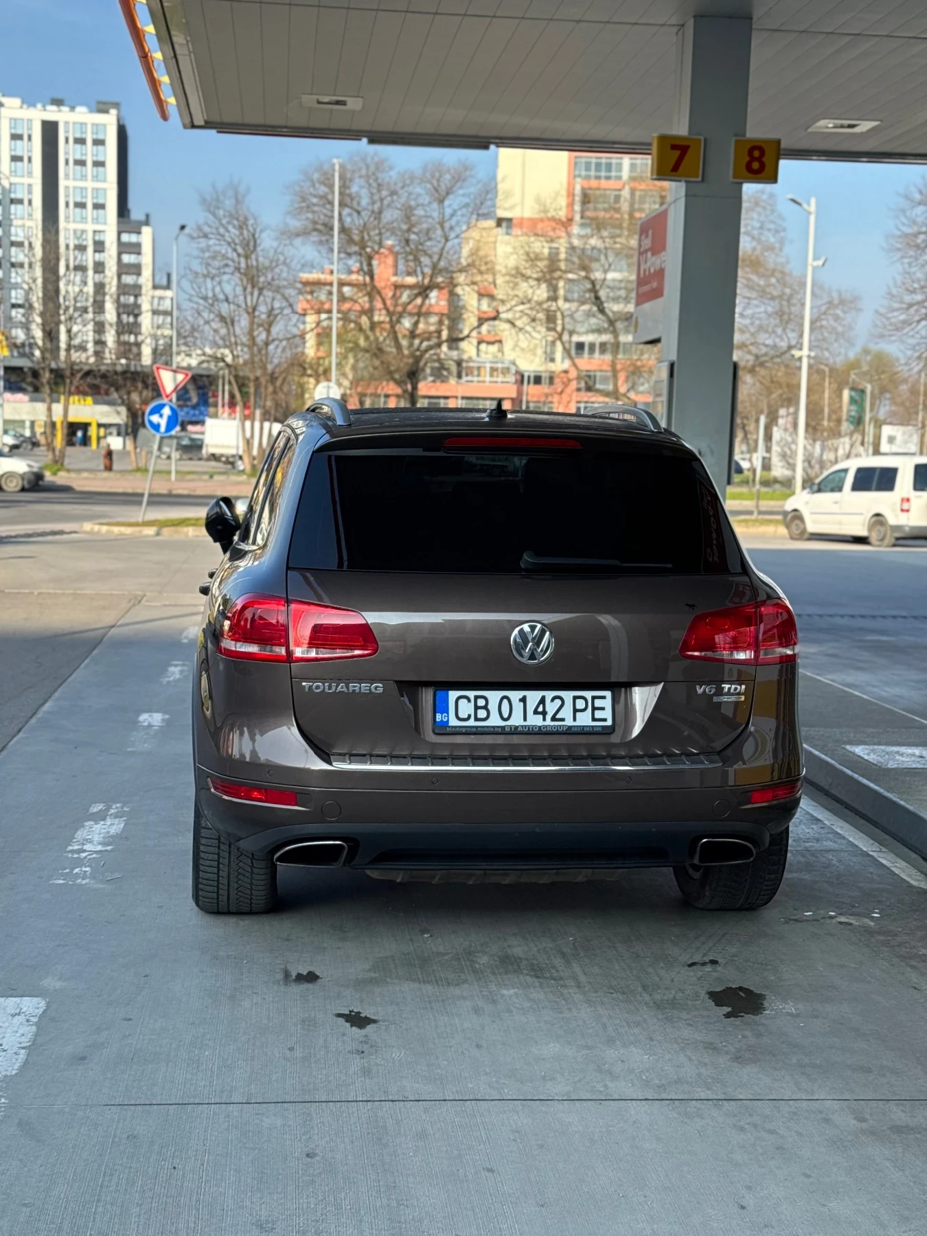 VW Touareg, снимка 2 - Автомобили и джипове - 53777314