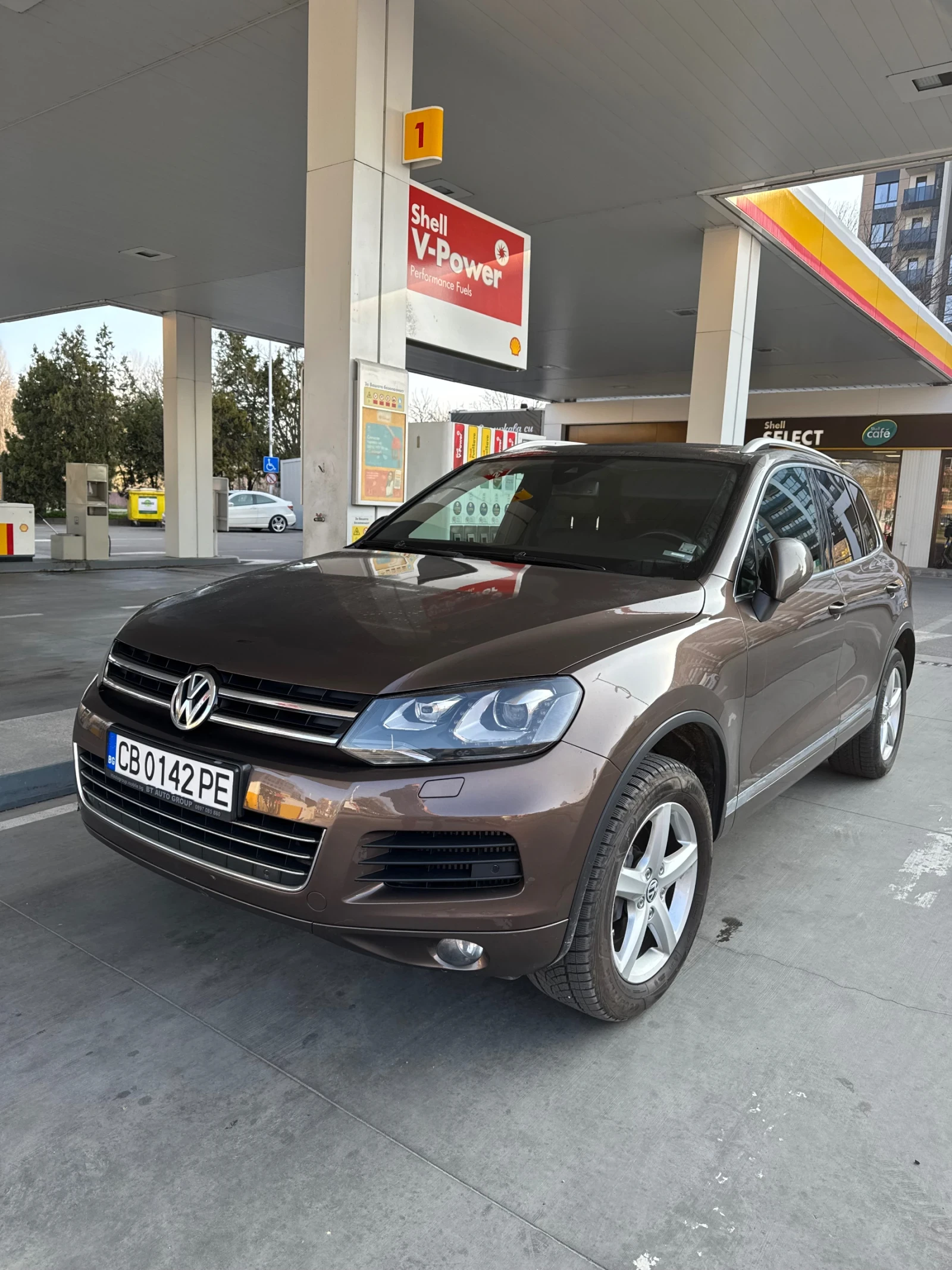 VW Touareg, снимка 3 - Автомобили и джипове - 53777314