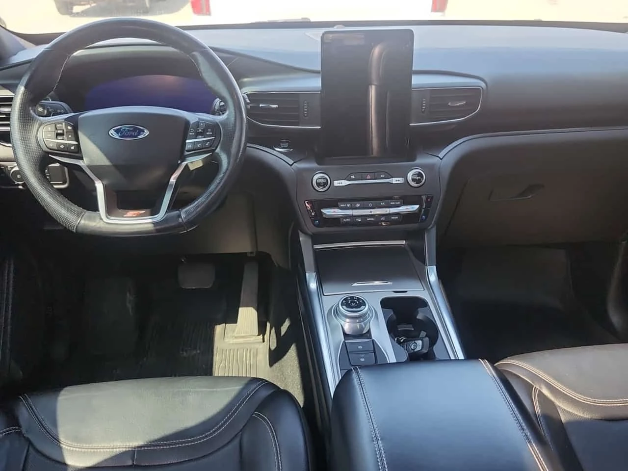 Ford Explorer St * KEYLESS * ОБДУХВАНЕ * ПАНОРАМА * 360 , снимка 10 - Автомобили и джипове - 54279775