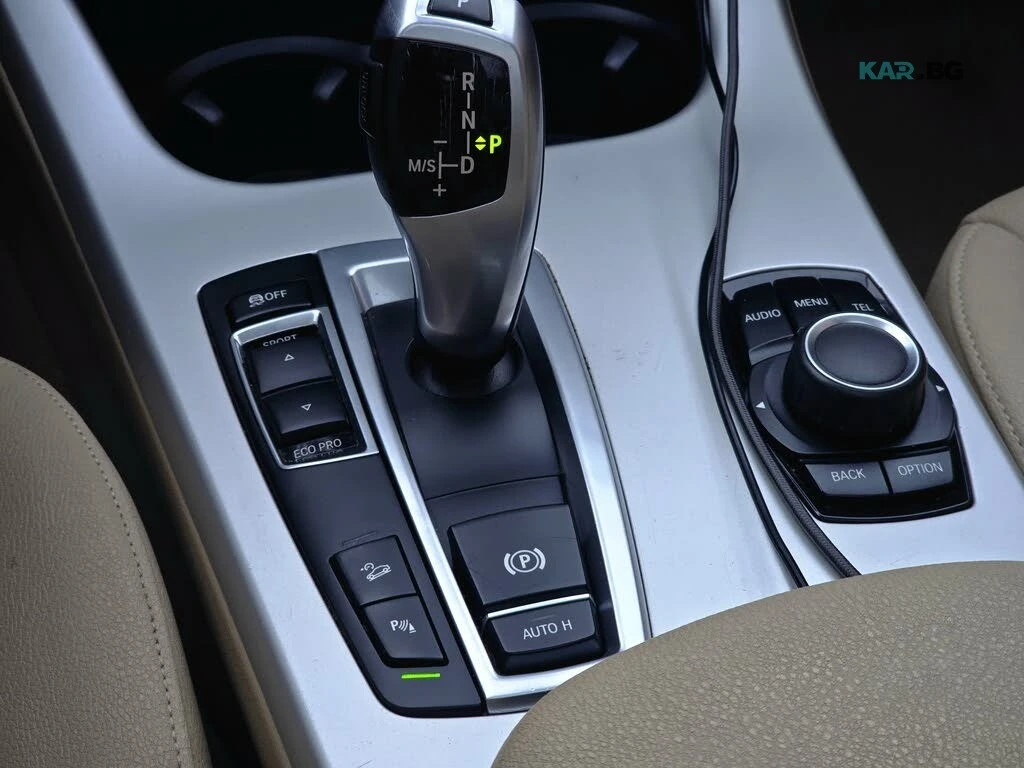 BMW X3 xDrive * Pano * АвтоКредит * (ЦЕНА ДО БГ), снимка 9 - Автомобили и джипове - 54824735
