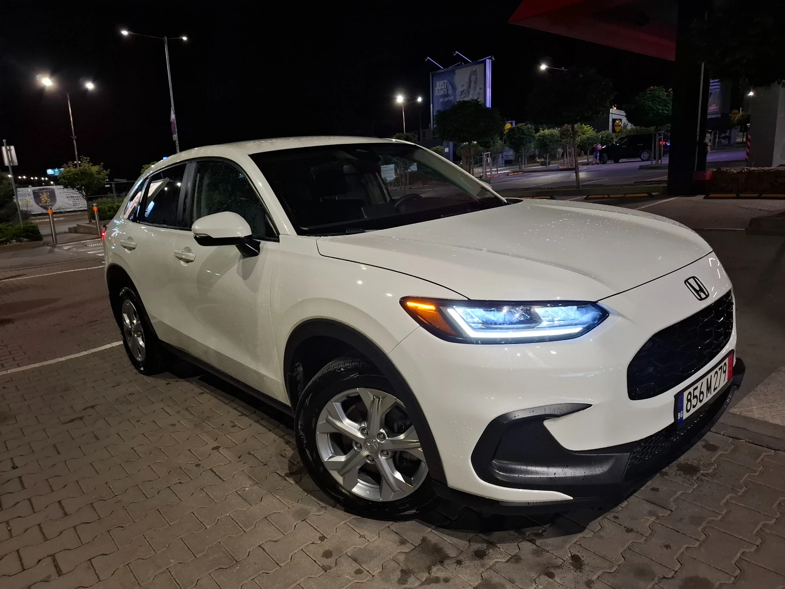Honda Hr-v 2.0i 2WD, снимка 13 - Автомобили и джипове - 54923066