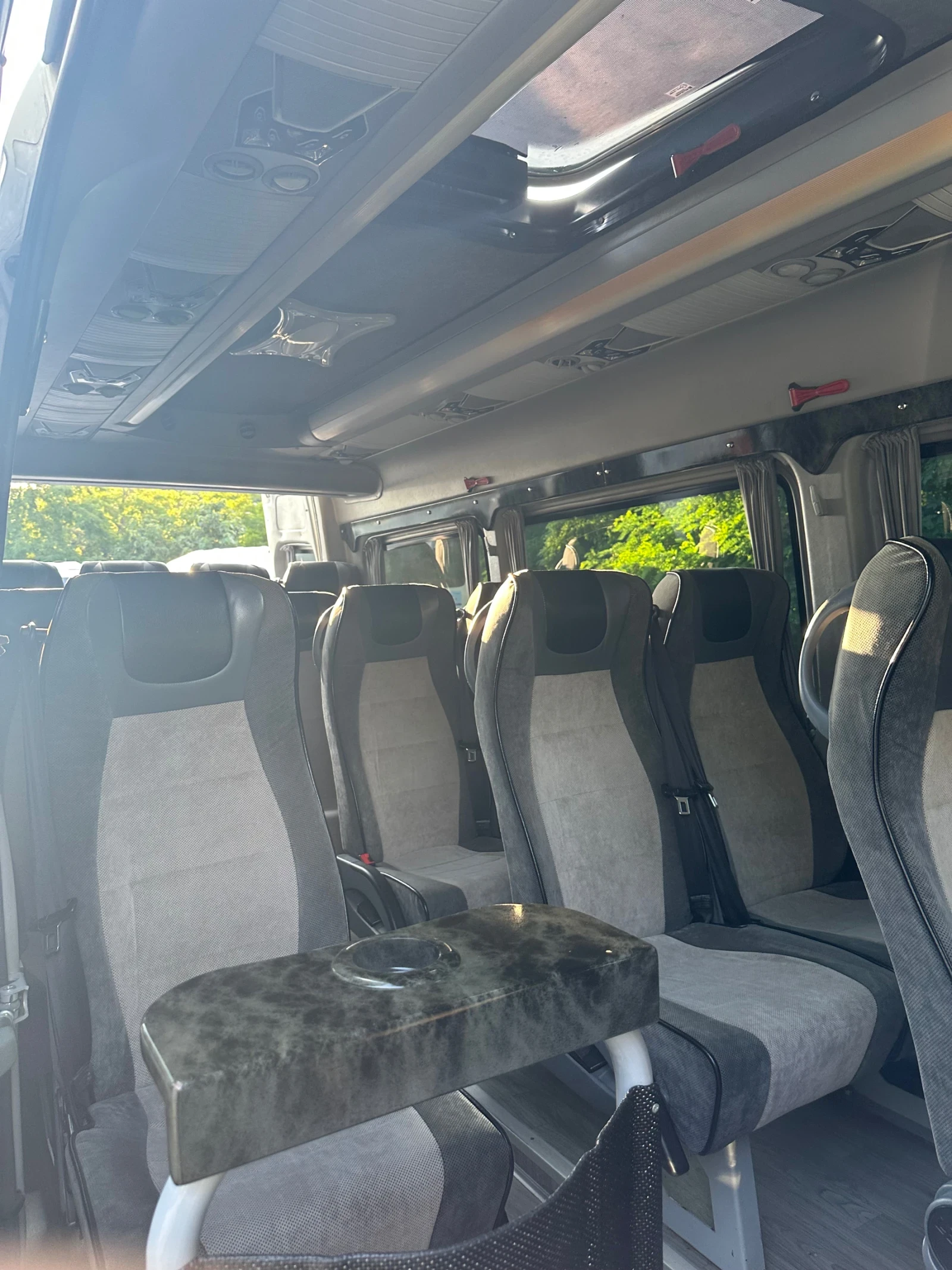VW Crafter 2.5 TDI, снимка 10 - Бусове и автобуси - 55537466
