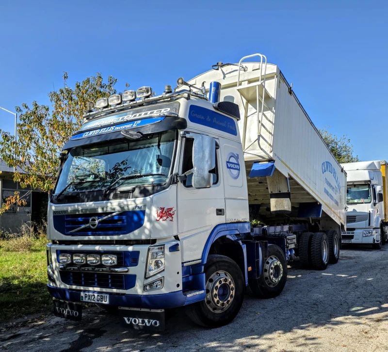 Volvo Fm 8x4  ЗЪРНОВОЗ , снимка 2 - Камиони - 52658418