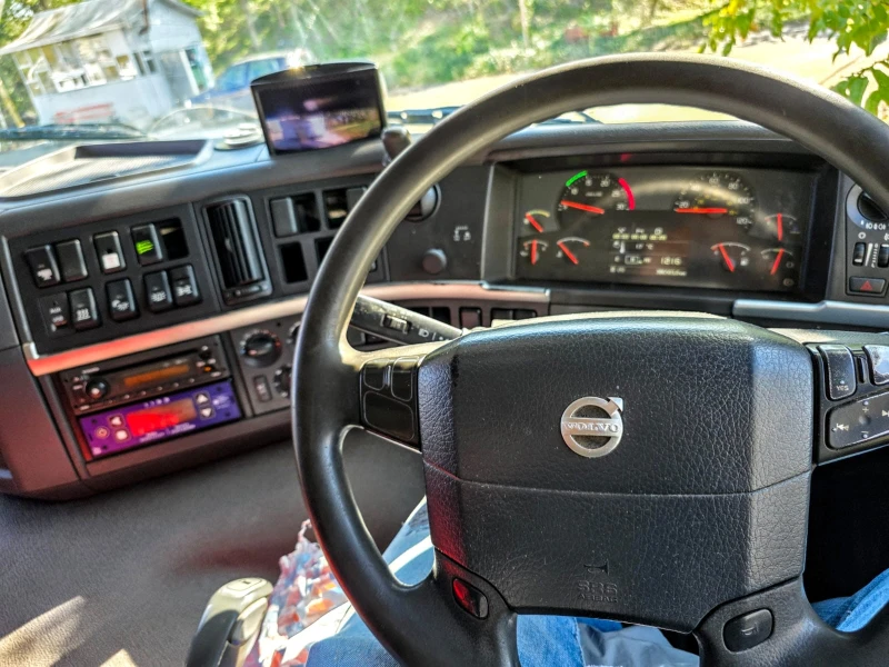 Volvo Fm 8x4  ЗЪРНОВОЗ , снимка 12 - Камиони - 52658418