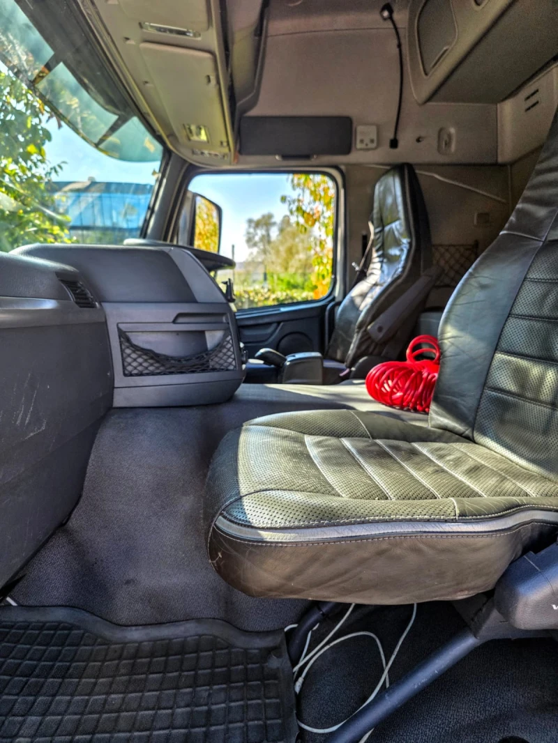 Volvo Fm 8x4  ЗЪРНОВОЗ , снимка 6 - Камиони - 52658418
