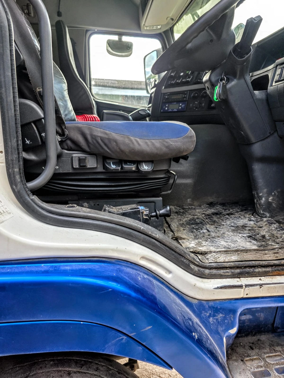 Volvo Fm 8x4  ЗЪРНОВОЗ  - изображение 10