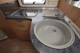 Кемпер Burstner Aviano I 684, снимка 13