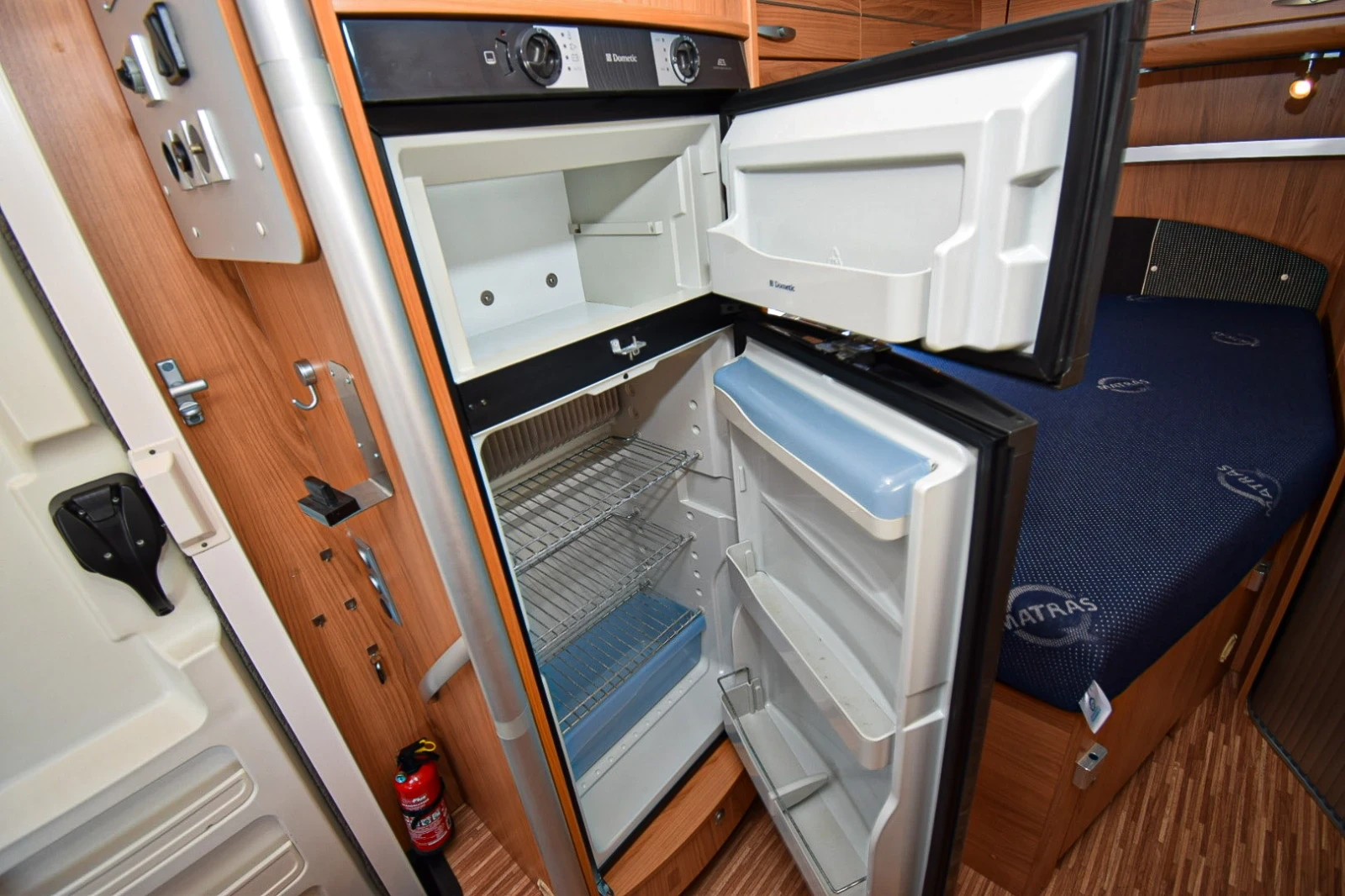 ������ Burstner Aviano I 684 | Mobile.bg � ����������� 12