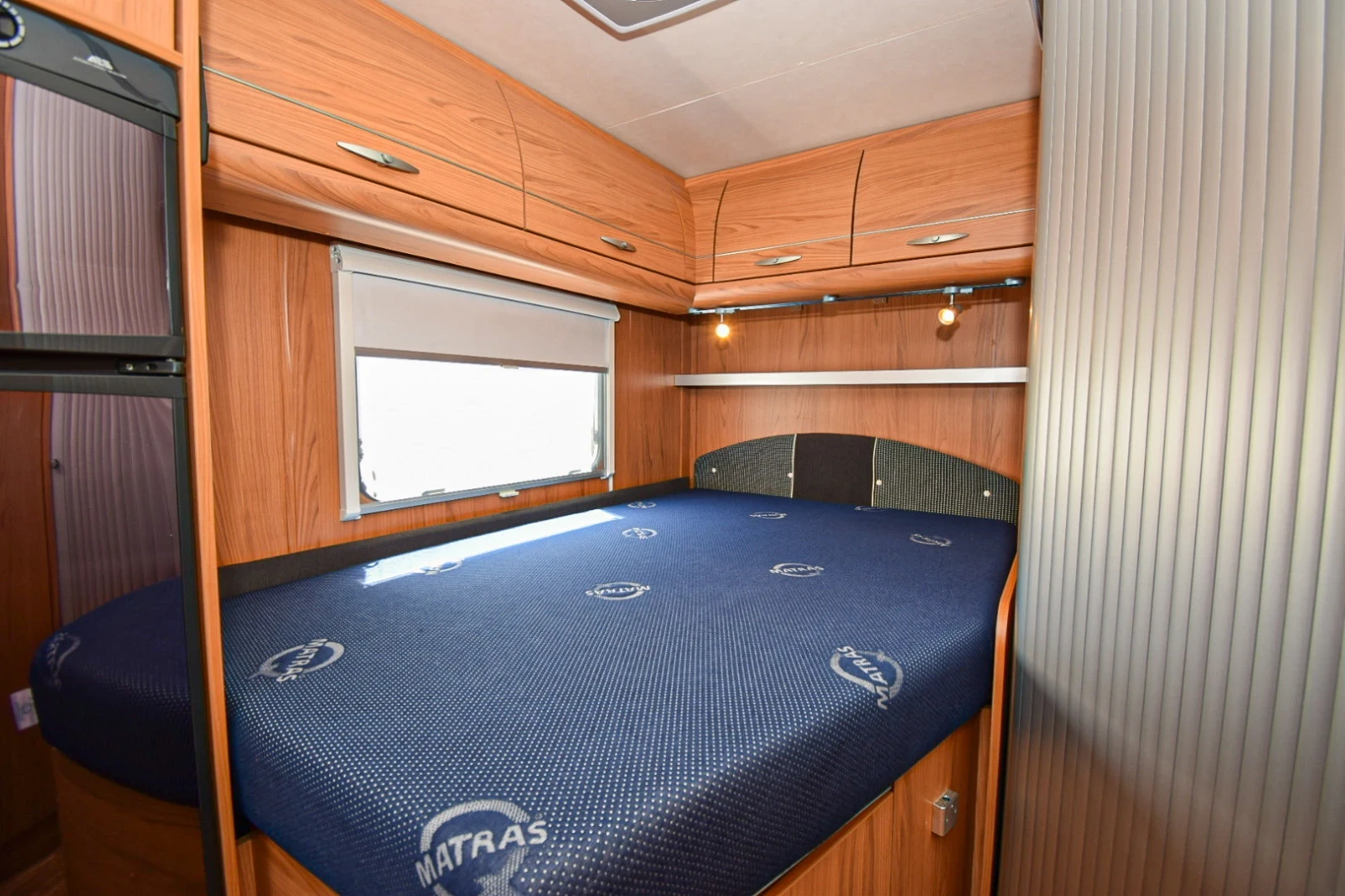 ������ Burstner Aviano I 684 | Mobile.bg � ����������� 14