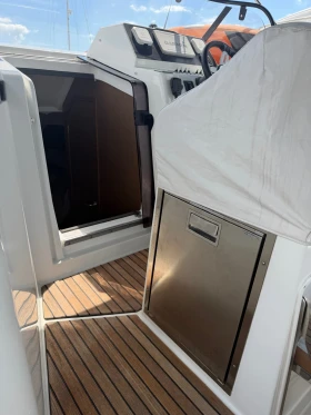 Моторна яхта Beneteau Flyer sundeck 9 | Auto.bg — изображение 16