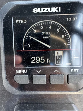 Моторна яхта Beneteau Flyer sundeck 9, снимка 5 - Воден транспорт - 53267252