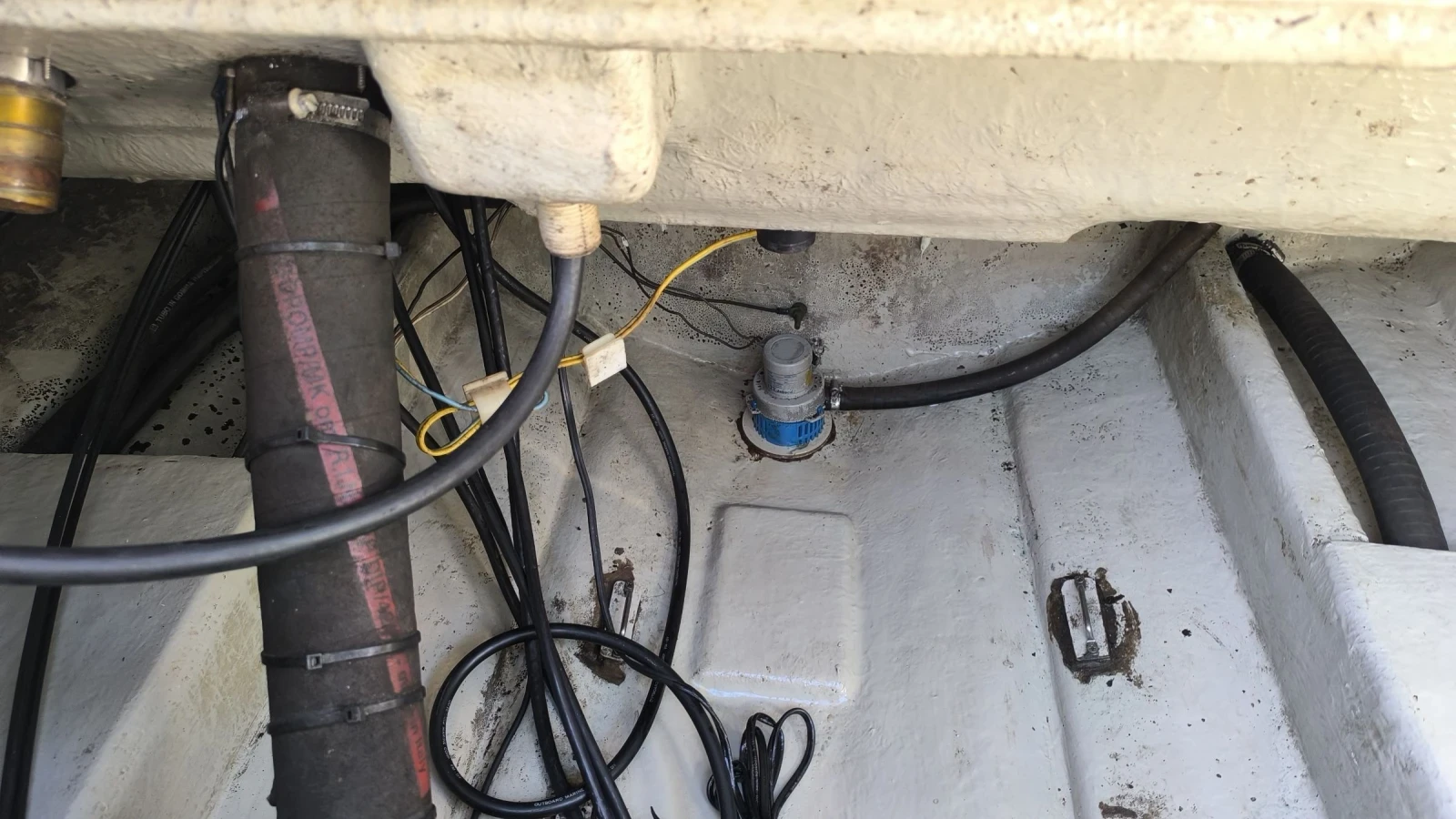 ��������� ����� Flyer FLYER | Mobile.bg � ����������� 11