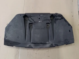 Кора под задна броня Рено Лагуна хечбек 