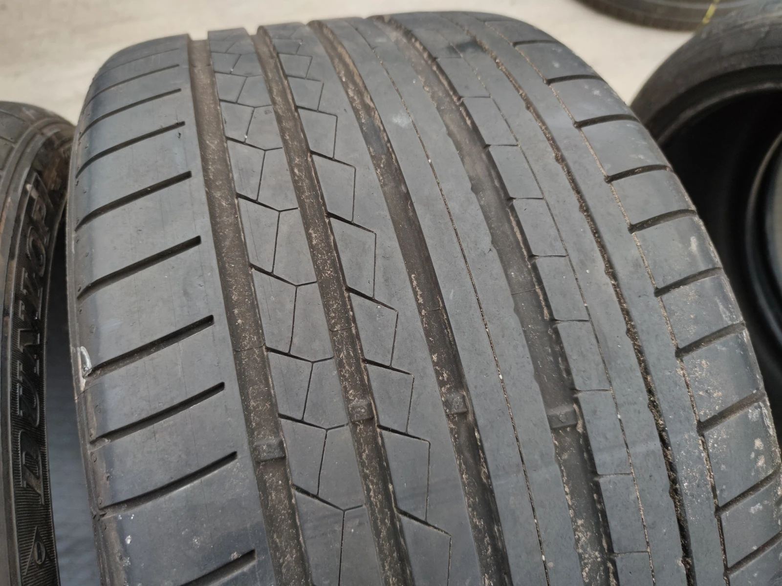  295/30R20 | Mobile.bg   1