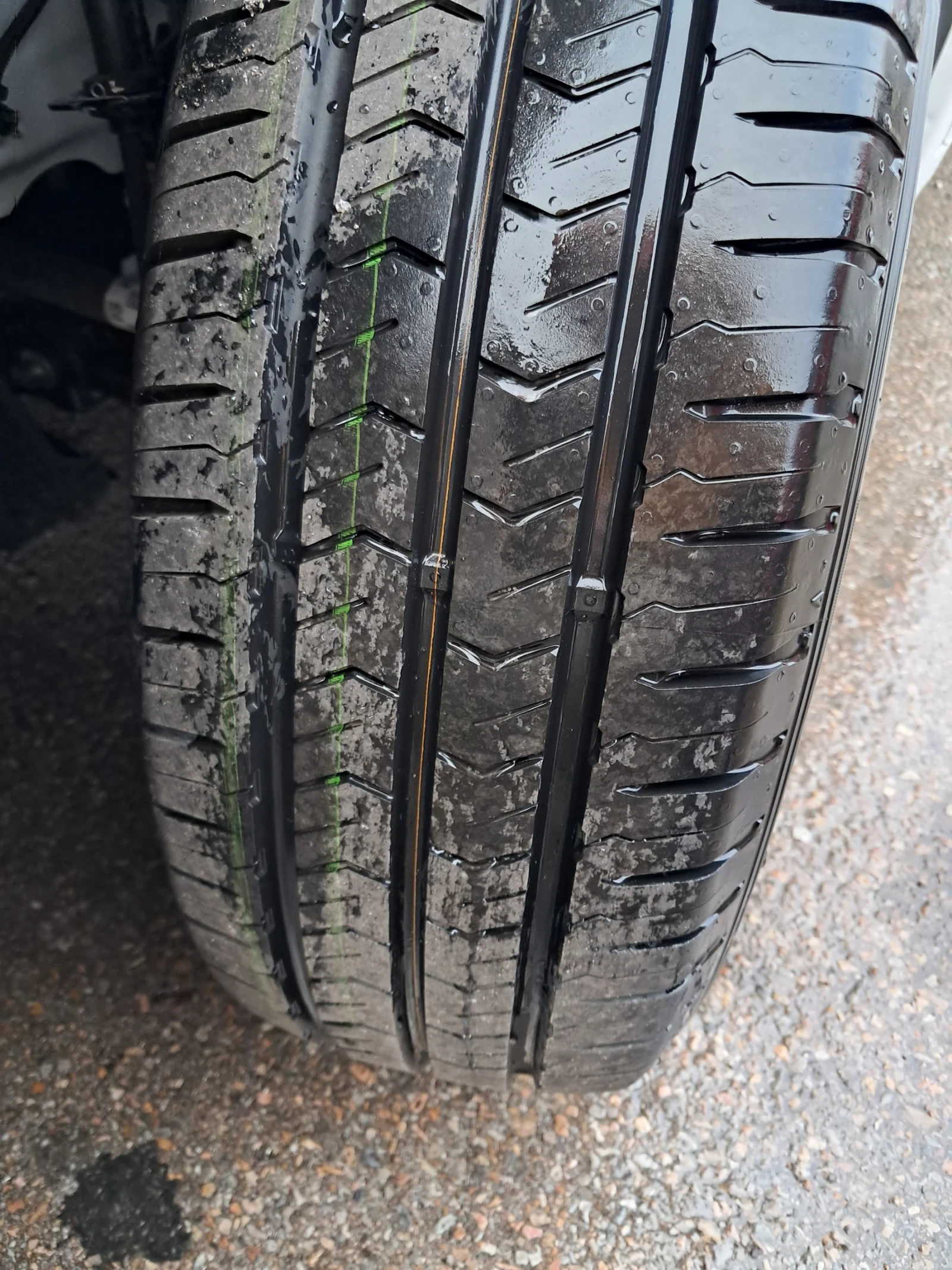 Гуми Летни 215/70R15, снимка 2 - Гуми и джанти - 54902766