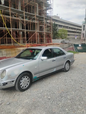 Mercedes-Benz E 200 Бензин газ, снимка 2