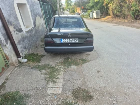Mercedes-Benz 124, снимка 4