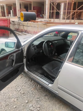 Mercedes-Benz E 200 Бензин газ | Auto.bg — изображение 5