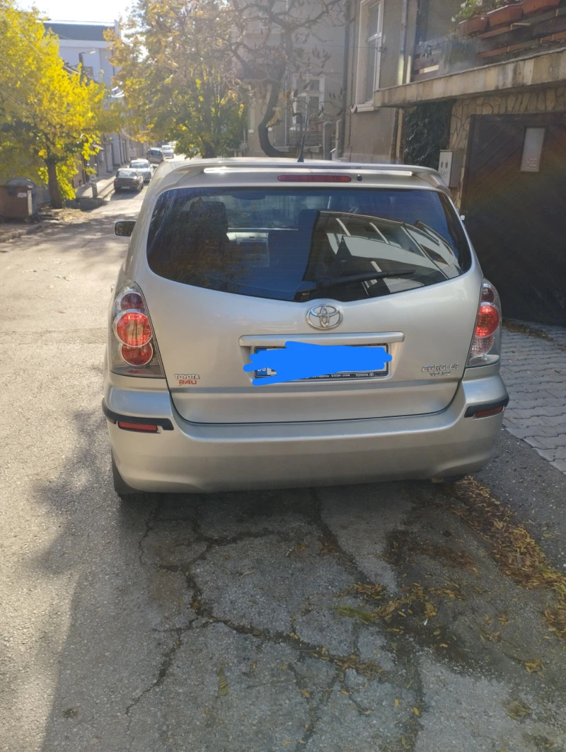 Toyota Corolla verso 1, 8 vvti, снимка 2 - Автомобили и джипове - 47684749