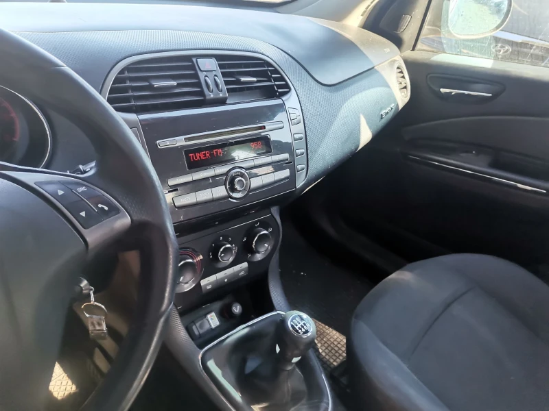 Fiat Bravo 1.6JTD 88KW 120КС, снимка 10 - Автомобили и джипове - 47668294