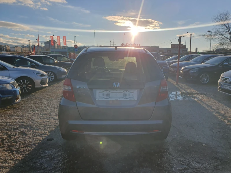 Honda Jazz 1.4I, снимка 5 - Автомобили и джипове - 48416668