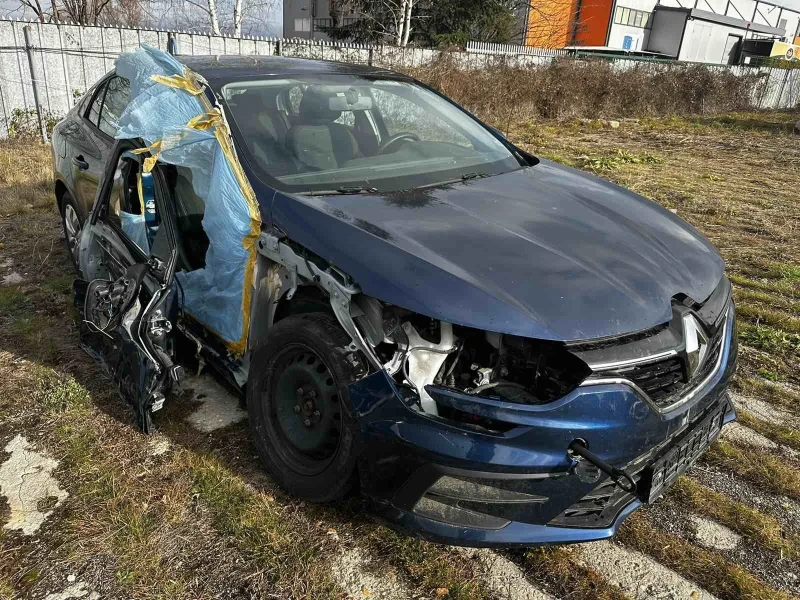 Renault Megane, снимка 3 - Автомобили и джипове - 48620508