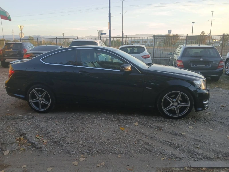 Mercedes-Benz C 220 Cupe, снимка 7 - Автомобили и джипове - 48759991