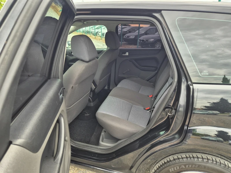 Ford Focus 2.0i, снимка 12 - Автомобили и джипове - 52162241