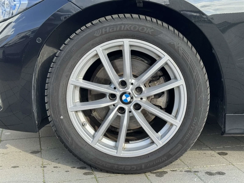 BMW 320 xDrive, снимка 5 - Автомобили и джипове - 52686777