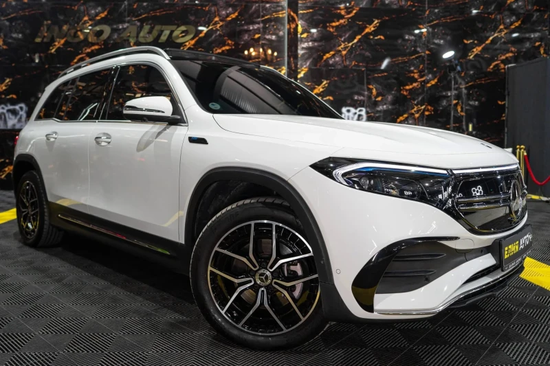 Mercedes-Benz EQB 300 4MATIC BURMEISTER ПАНОРАМА 360 ЛИЗИНГ 100%, снимка 4 - Автомобили и джипове - 53193873